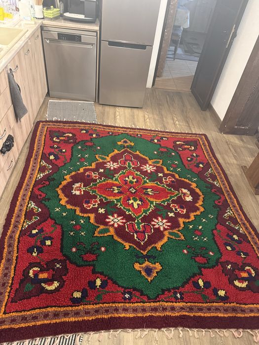 Ръчно тъкан родопски китеник