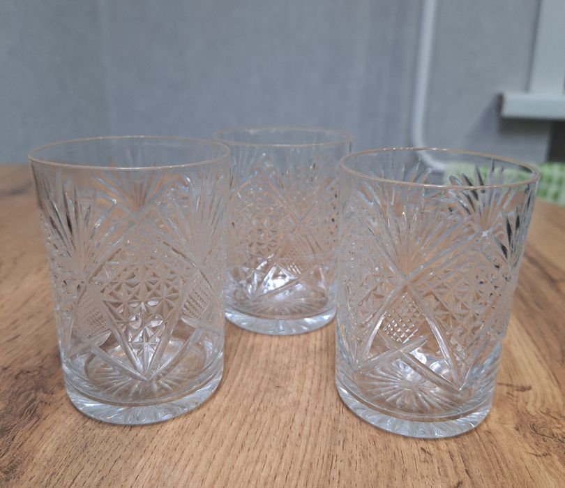 Продам стаканы хрусталь.