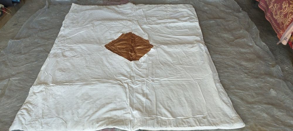 Продам одеяла разные