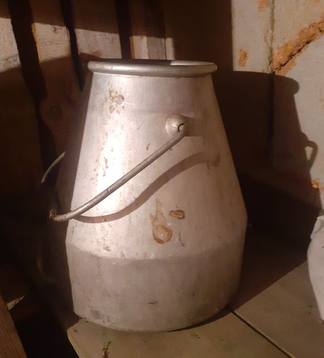 Продам алюминиевые кастрюли,бачок