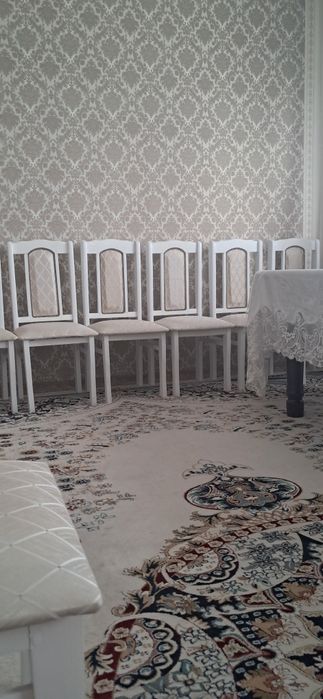 Продаю стулья.новые