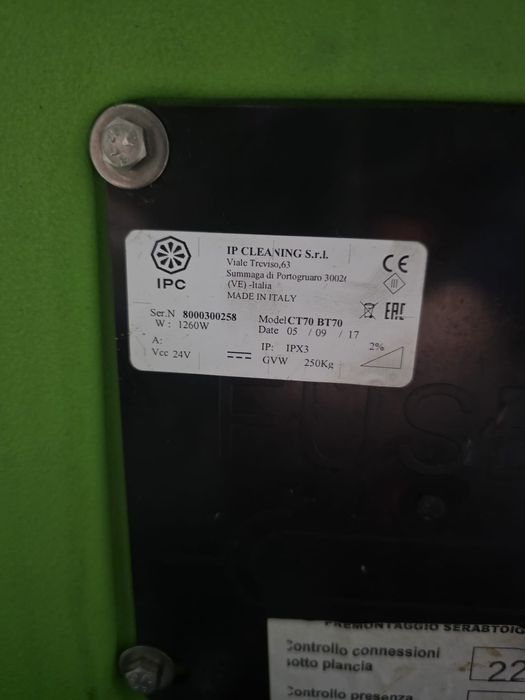 Професионална италианска почистваща машина за под IPC CT70