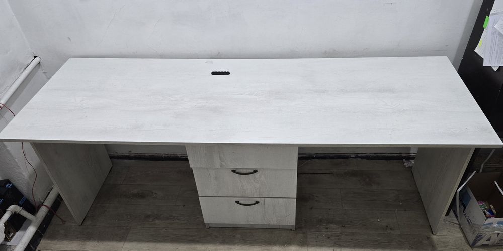 Стол для работы длина 200см высота 76см ширина 70см