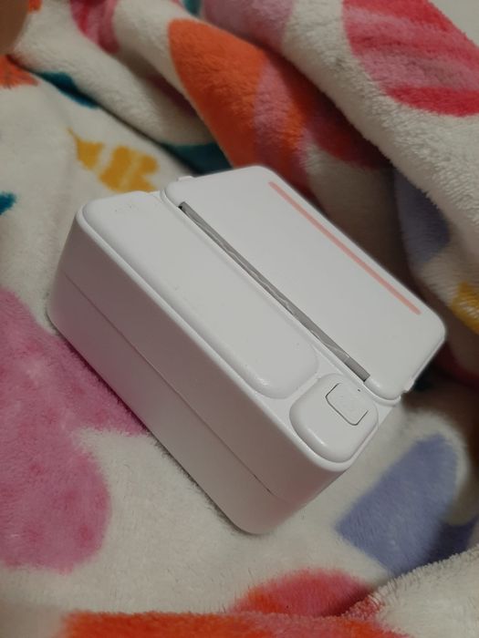 Vând mini imprimantă cine dorește  vă rog să dați mesaj in privat !