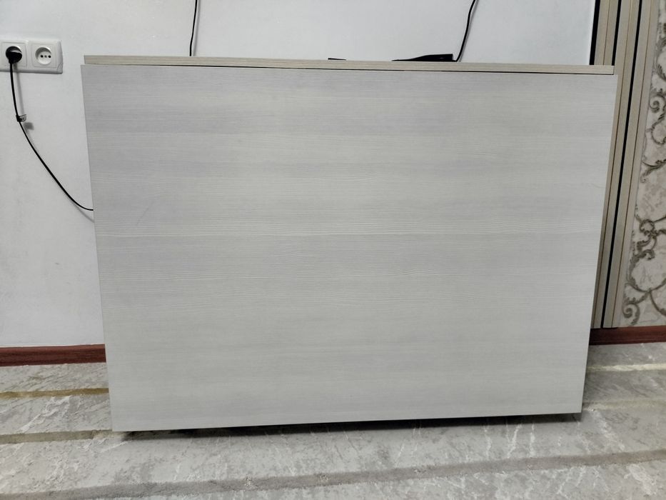 Продается стол -трансформер