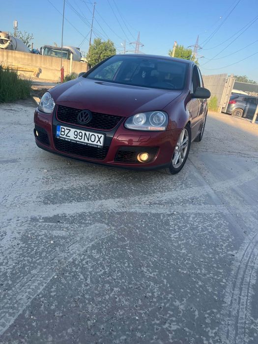 VOLKSWAGEN Golf 2005