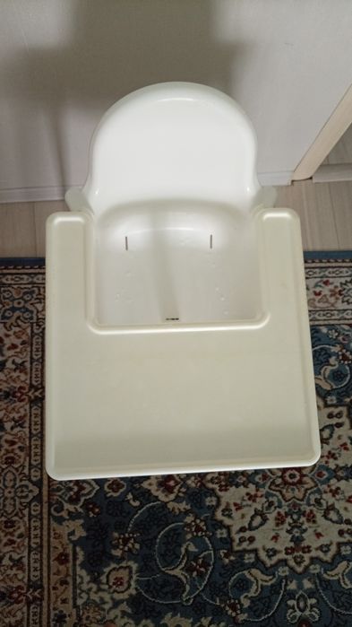 Продам стульчик со столешницей