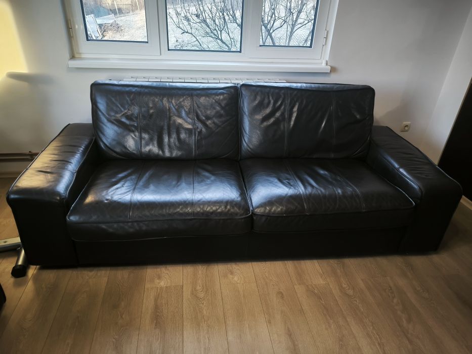 2 бр. кожени дивани 230/90