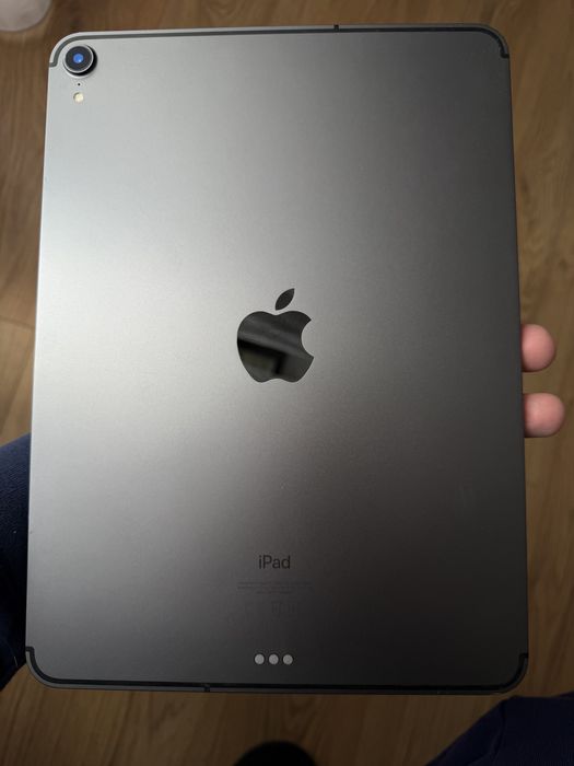 Apple iPad Pro 11 gen 1th 256gb  96% baterie