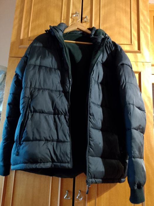 Продавам мъжко зимно яке