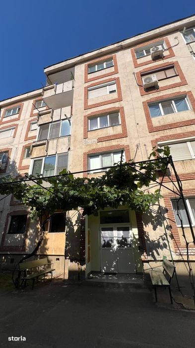 Apartament cu 3 camere de închiriat – Micalaca 300, zona Supeco