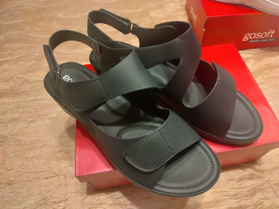 Дамски сандали..