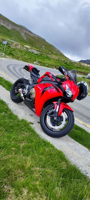 Honda cbr 1000rr