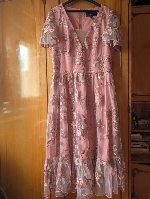 Rochie superbă Nissa