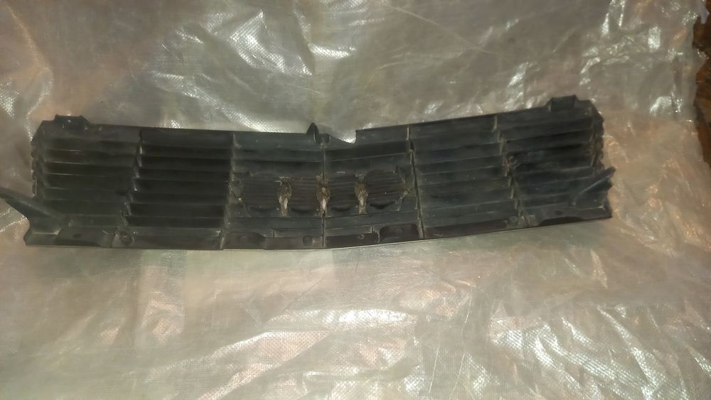 Продам решотку радиатора мерс и ауди