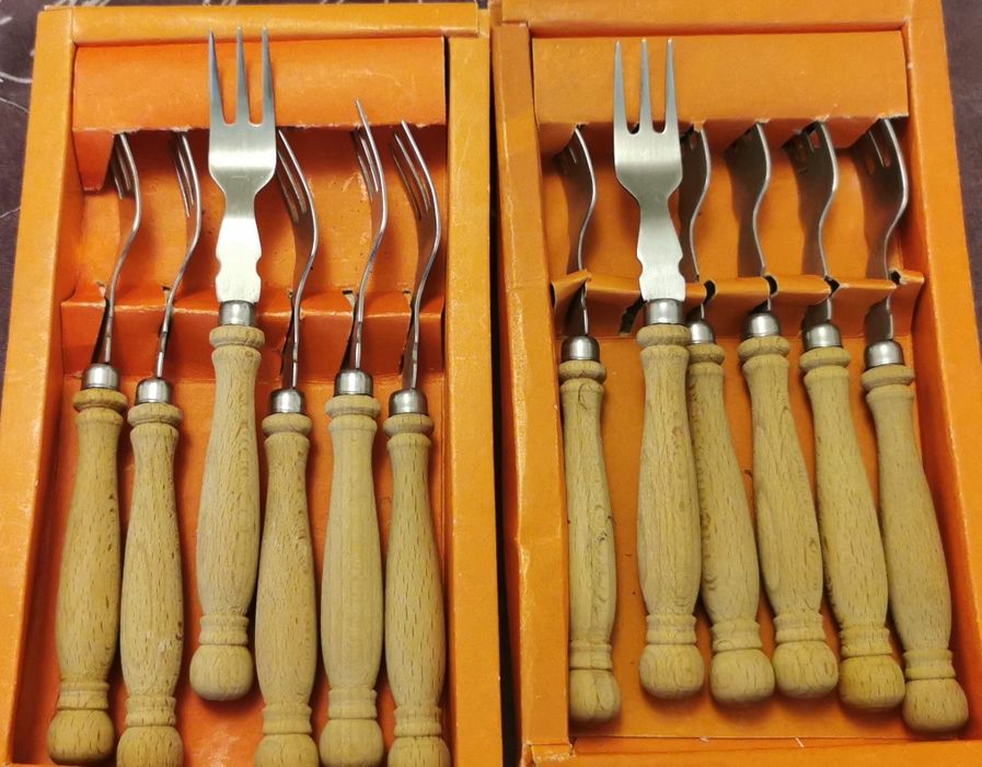 Продавам домашни потреби