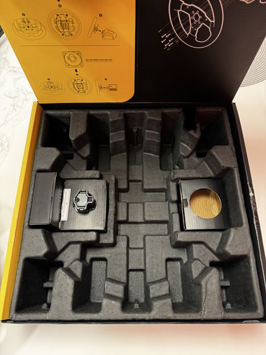 Volan Thrustmaster Evo Racing 32R