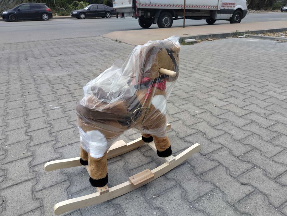 MONI Детска люлка кон със звук Thunder