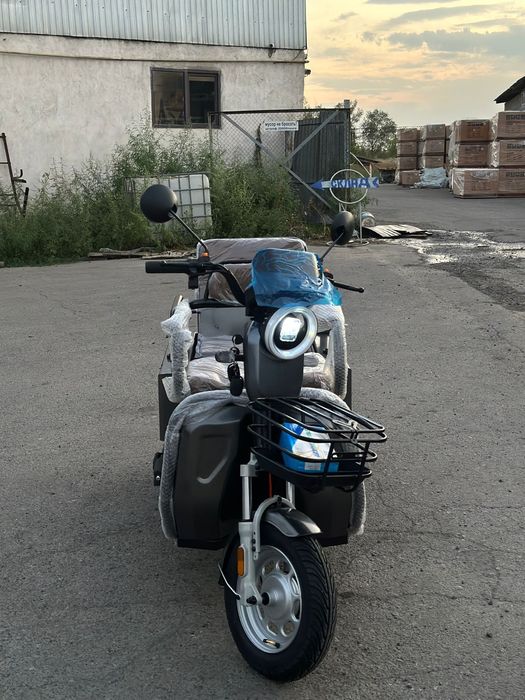 Электро трицикл (электросамокат)