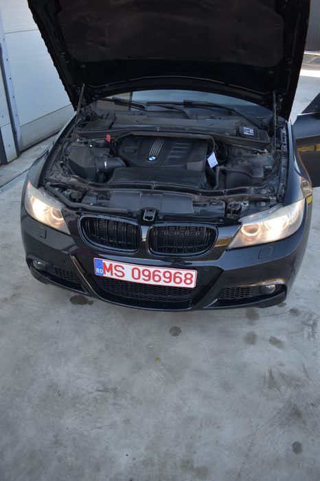 BMW E91 LCI 318d