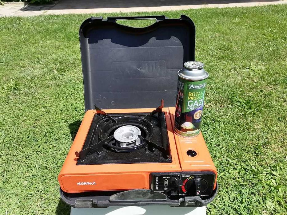 Преносим газов котлон комбиниран 2200w с пиезо запалване в куфар