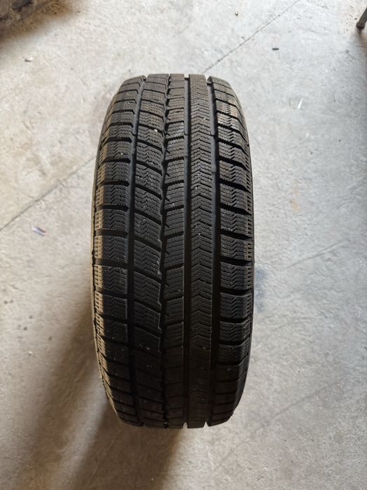 Зимние шины 195/60 R15