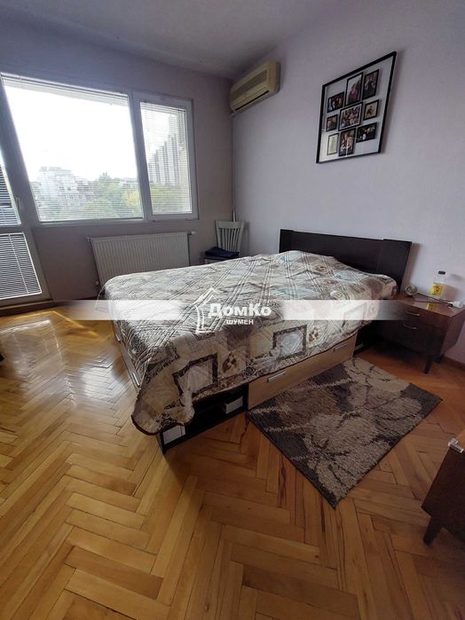 Четиристаен тухлен апартамент Център