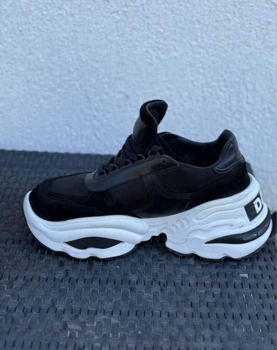 Adidasi dsquared2 marimea 42