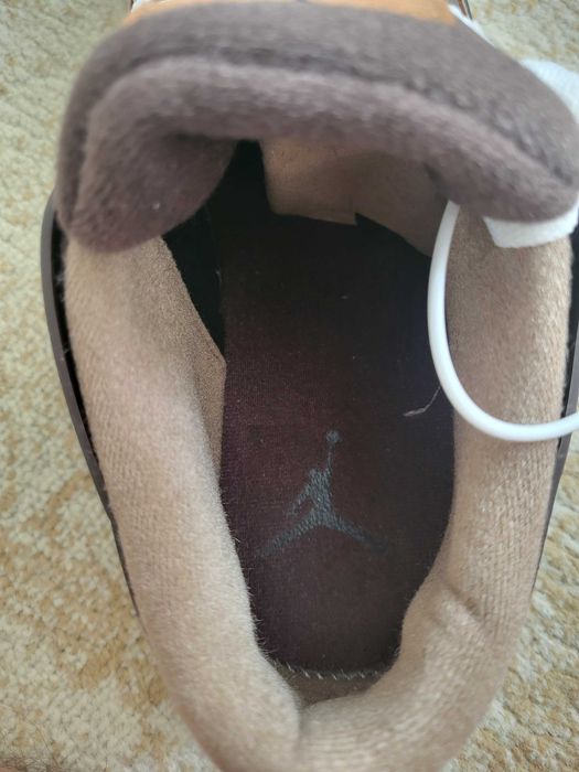 Air Jordan 4 RM brown