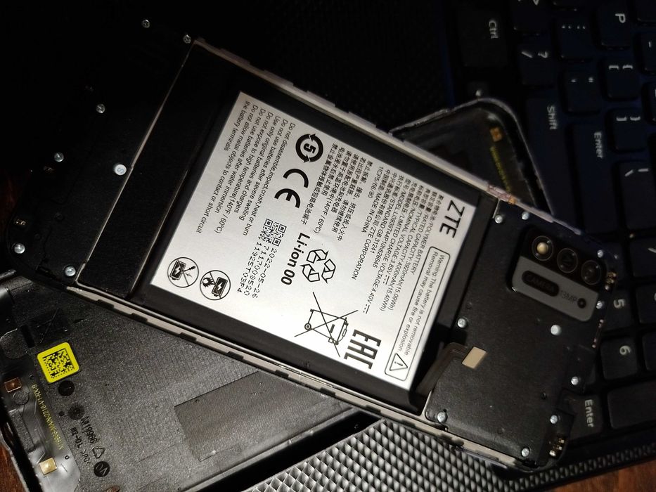 zte a52 lite нов с счупен дисплей