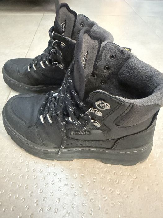 Зимни боти Dr. Martens Rilla WX 38н