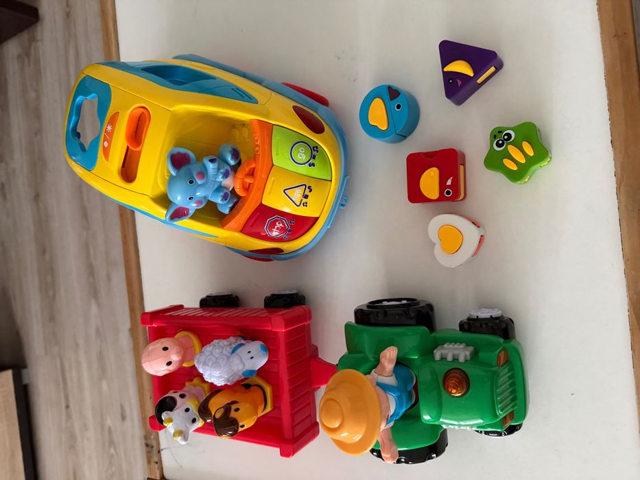 tractor cu remorcă și figurine + mașinuță