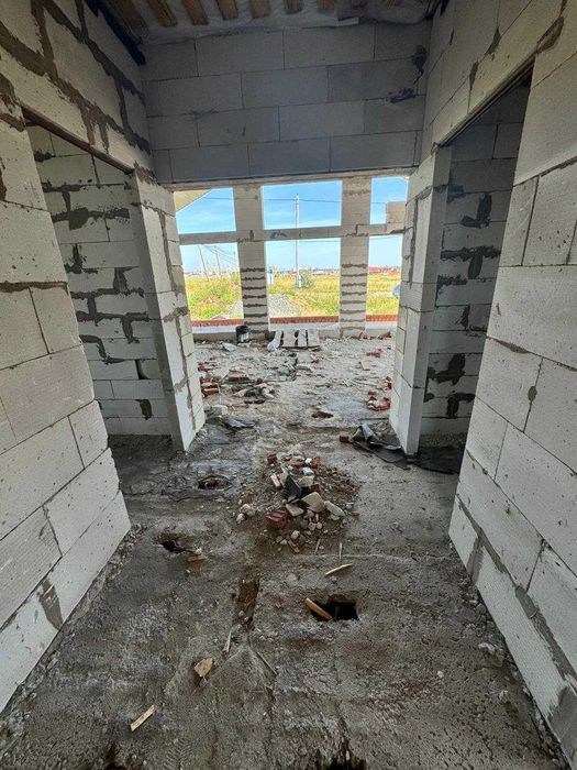 Продам 4-х ком дом, 29 мкр. 35 мил!