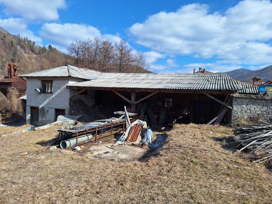 Продава се Промишлена сграда в с. Смилян, Област Смолян - 668 кв.м за 90 €/кв.м - Снимка #6