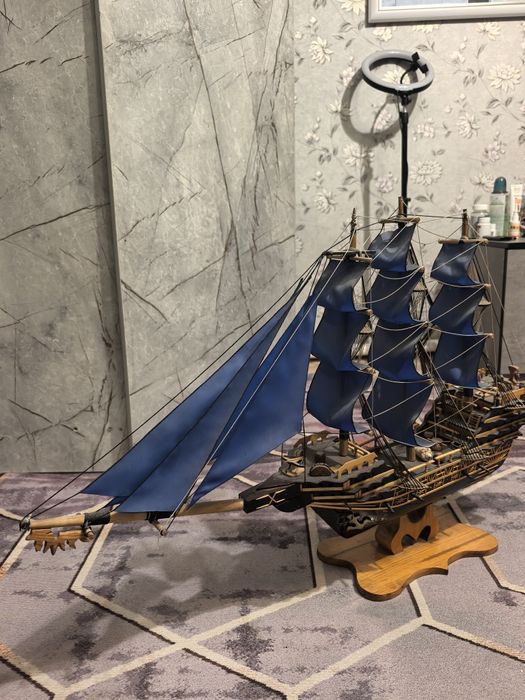 Продам корабль  ручной работы
