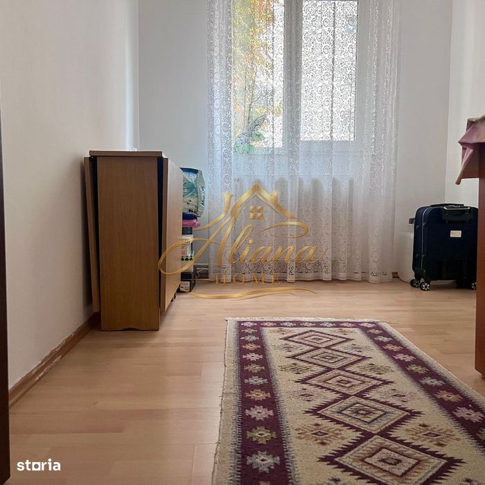 Etaj 1! Vânzare apartament cu 3 camere-micro 11 -Târgoviște!