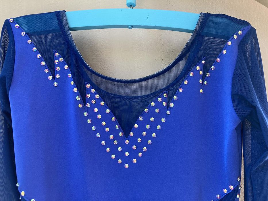 Рокля за спортни танци