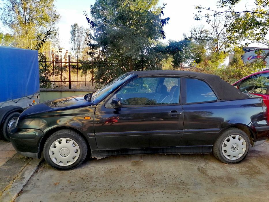 Volkswagen Golf Cabrio-1,8 ,бензин, автоматична скоростна кутия