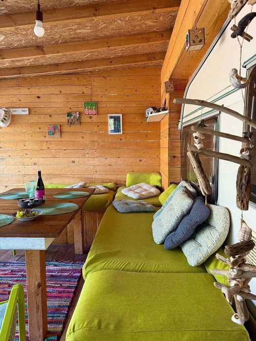 Продавам каравана на къмпинг Юг