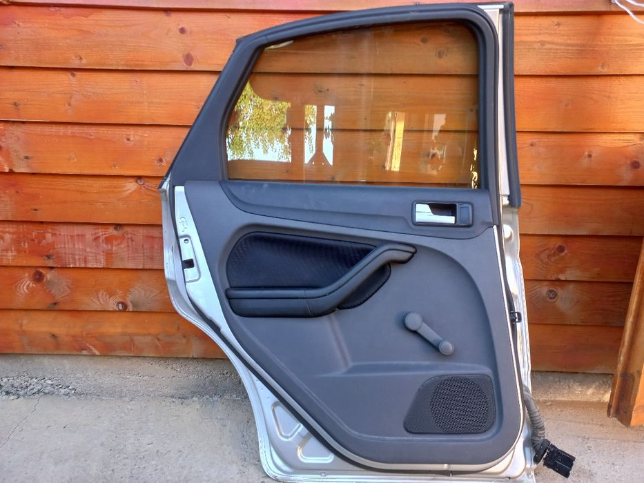 Usa ford focus 2, stanga spate