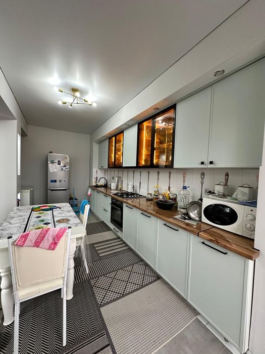 Сдам двухкомнатную квартиру.