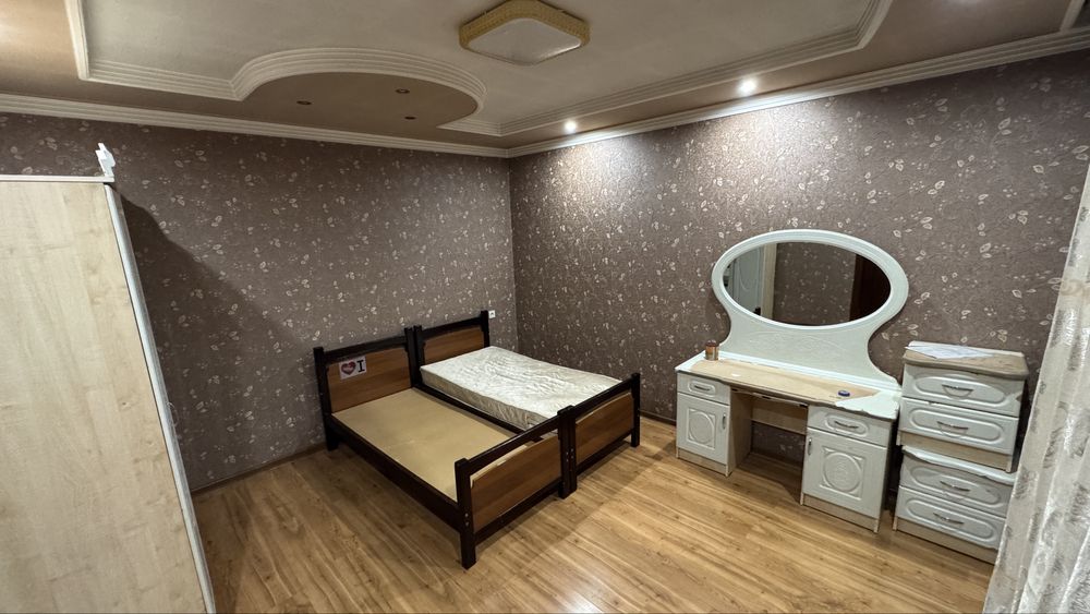 Hovli uy sotiladi 4 sotix