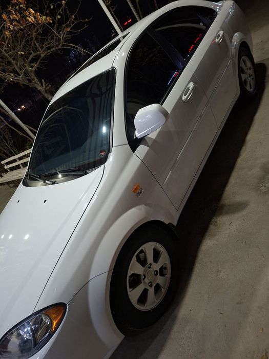 23 aftamat jentra sotiladi