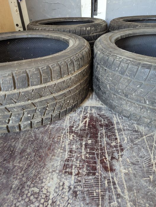 Зимние шины 255.45r20