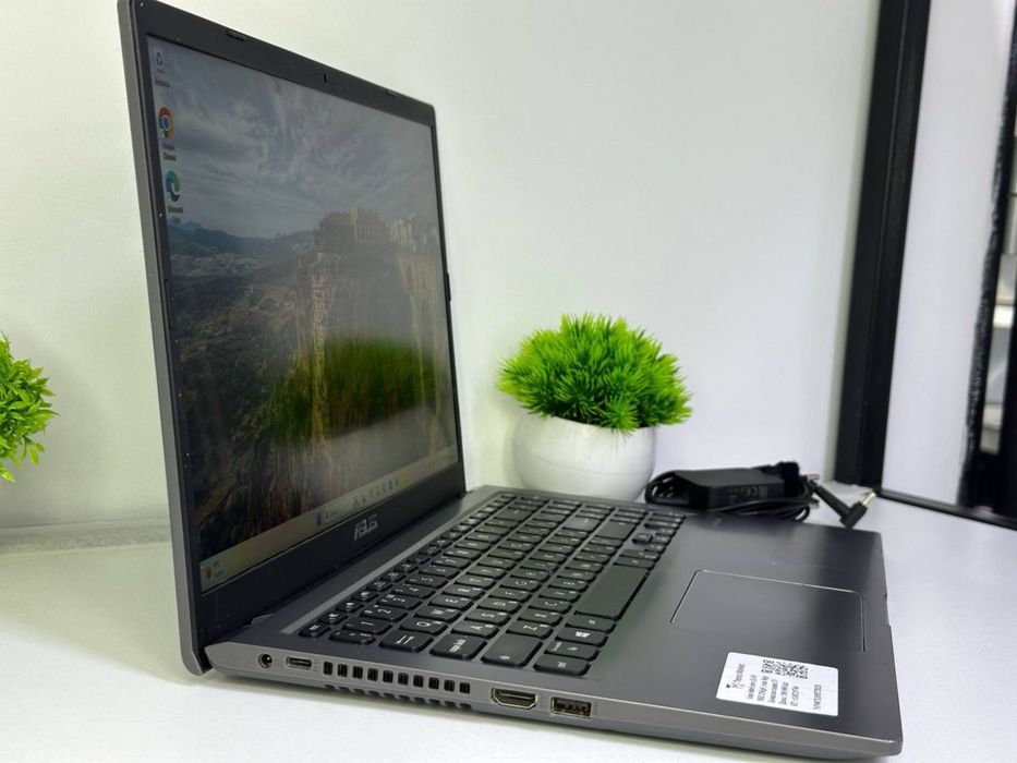 ASU’s intel core i3-10 в отличном состояний