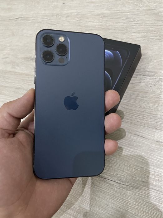 Iphone 12pro сотилади