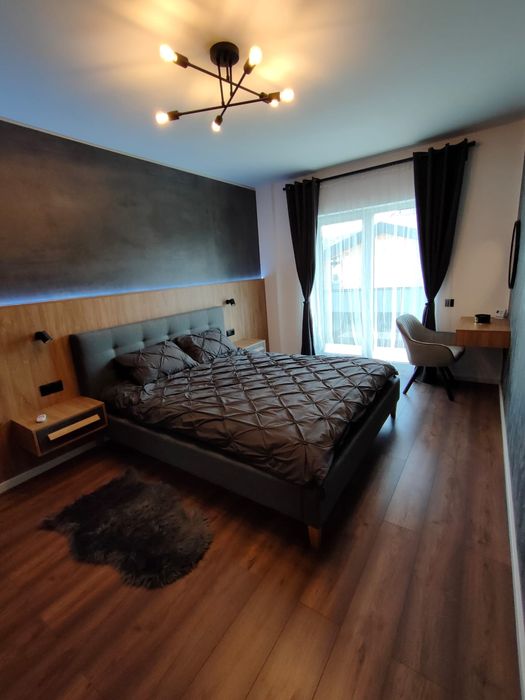 De inchiriat  apartament  cu 2 camere, parcare, full dotat