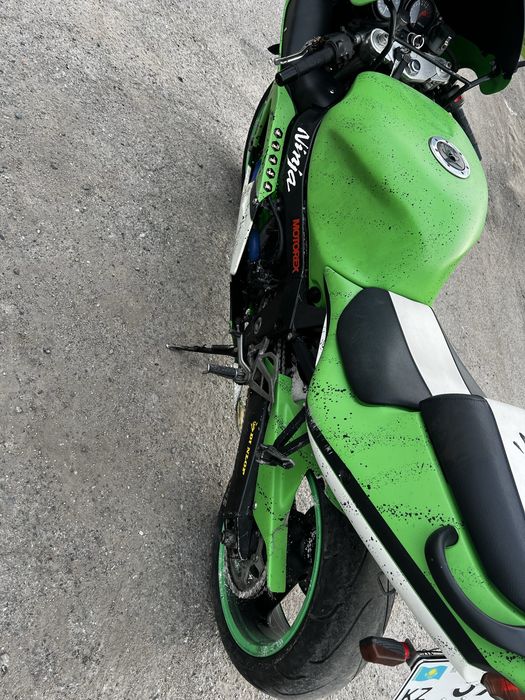 Мотоцикл кавасаки sx7r