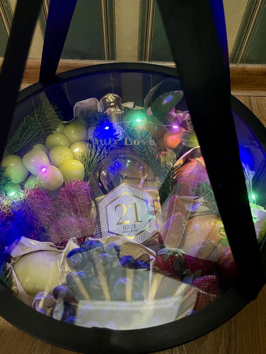 Подарочные коробки подарок