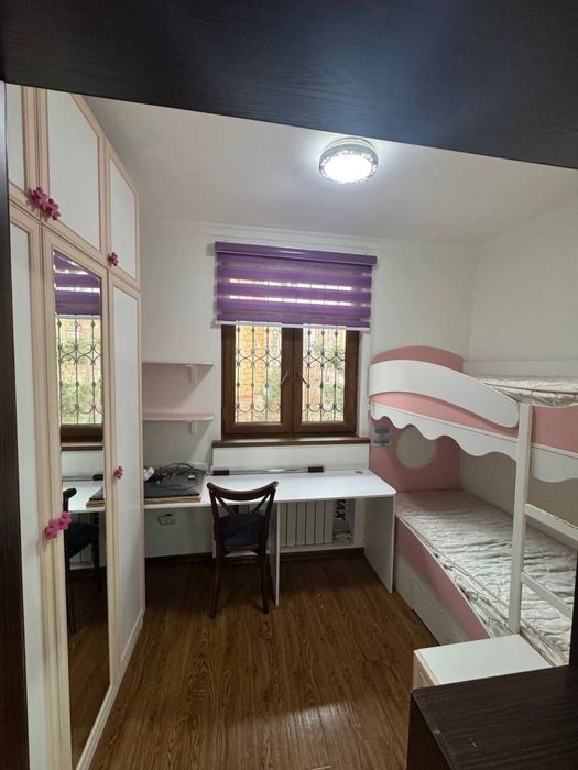 2 в4/3/4 77 серия, Нукусская, Посольство России